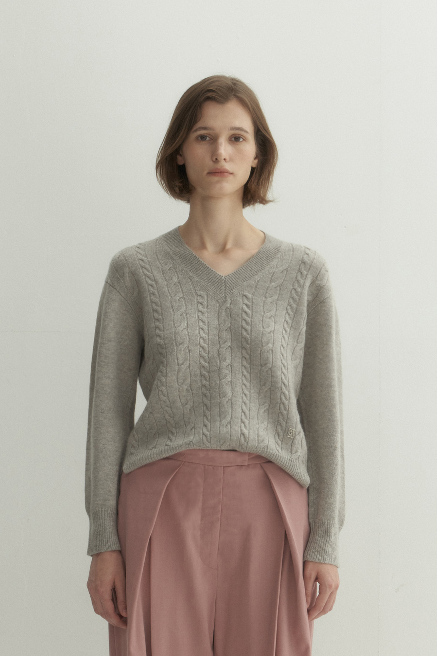 Sara Cable Pullover (Heather Grey)